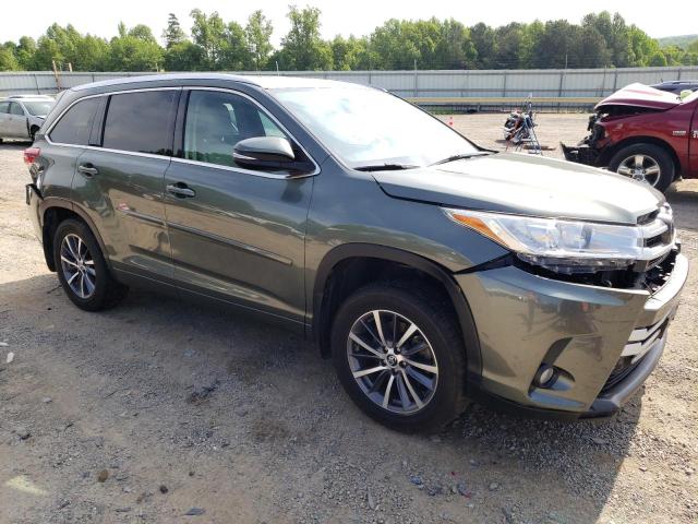5TDJZRFH3JS862638 Toyota Highlander Se