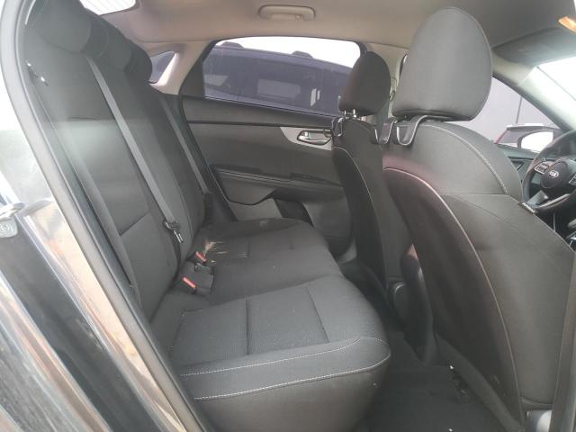3KPF24AD3ME387931 KIA FORTE FE