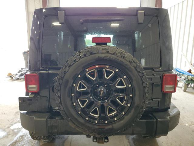1C4HJWEG2GL102031 Jeep Wrangler Unlimited Sahara