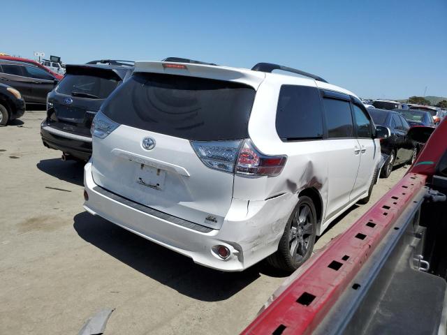 5TDXZ3DC3HS788064 Toyota SIENNA SE