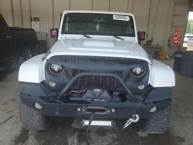 1C4BJWEG2FL695734 Jeep Wrangler Unlimited Sahara