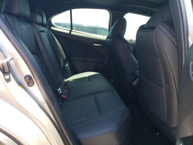 JTHY3JBH1K2015082 Lexus UX 200