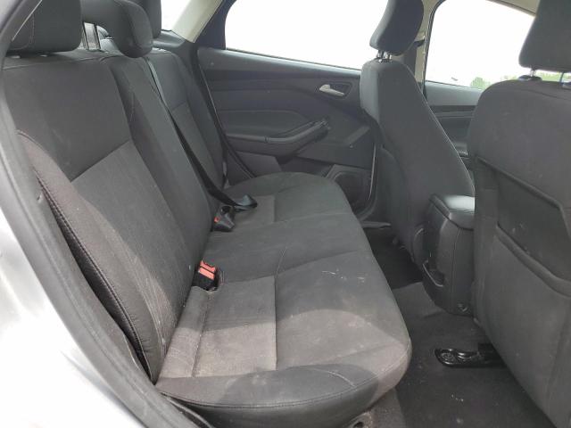 1FADP3F24HL332384 Ford FOCUS SE