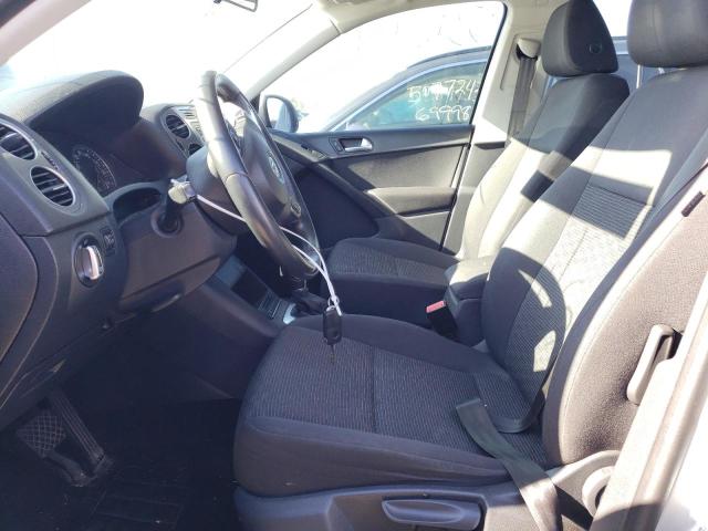 WVGAV7AX1FW586123 Volkswagen TIGUAN S