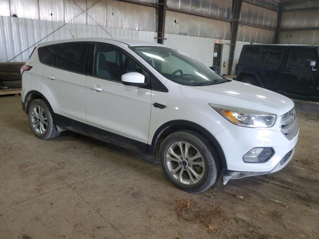 1FMCU9GD6HUC98942 Ford ESCAPE SE