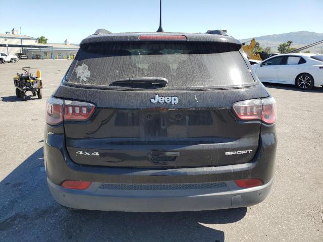 3C4NJDAB5JT150975 Jeep Compass Sport