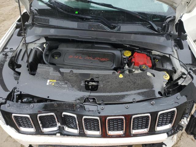 3C4NJDBB9KT807860 Jeep Compass Latitude