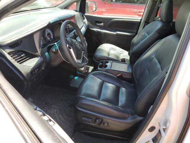 5TDXZ3DC3HS788064 Toyota SIENNA SE