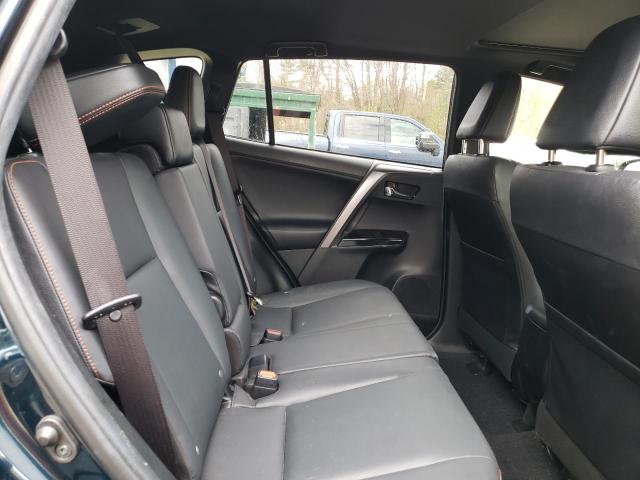 JTMJFREV0JD228148 Toyota RAV4 SE