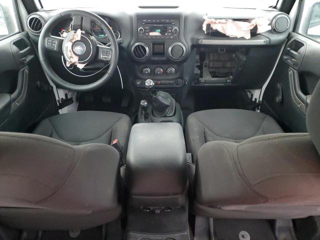 1C4BJWDG7JL865323 Jeep Wrangler Unlimited Sport