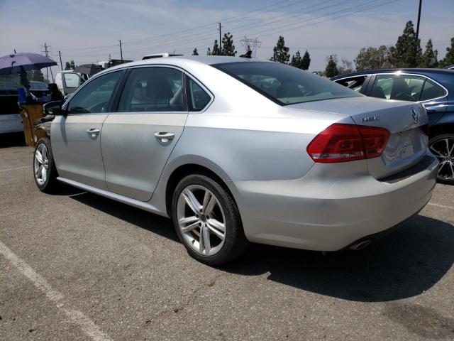 1VWBV7A36FC050370 Volkswagen PASSAT SE