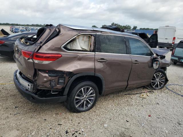 5TDKZRFH9HS214946 Toyota Highlander Se