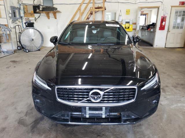 YV1102EM2L2369621 Volvo V60 T5 R-design