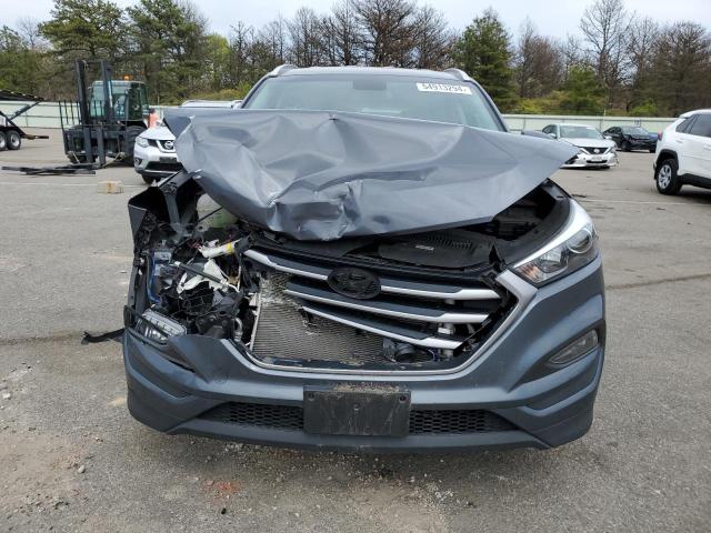 KM8J3CA43HU465595 Hyundai Tucson Limited