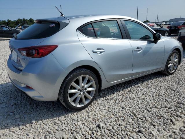 3MZBN1L7XHM117373 Mazda 3 TOURING