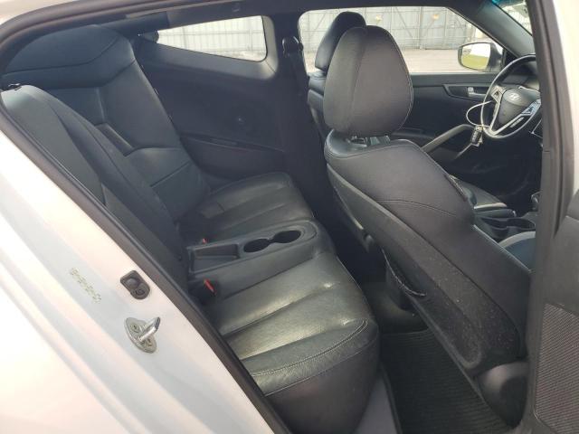 KMHTC6AE6FU218216 Hyundai Veloster Turbo