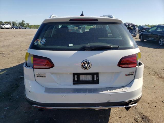 3VWH17AUXJM756232 Volkswagen Golf Alltrack S