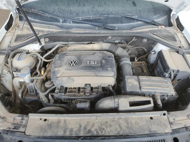 1VWBT7A32FC102700 Volkswagen PASSAT SE