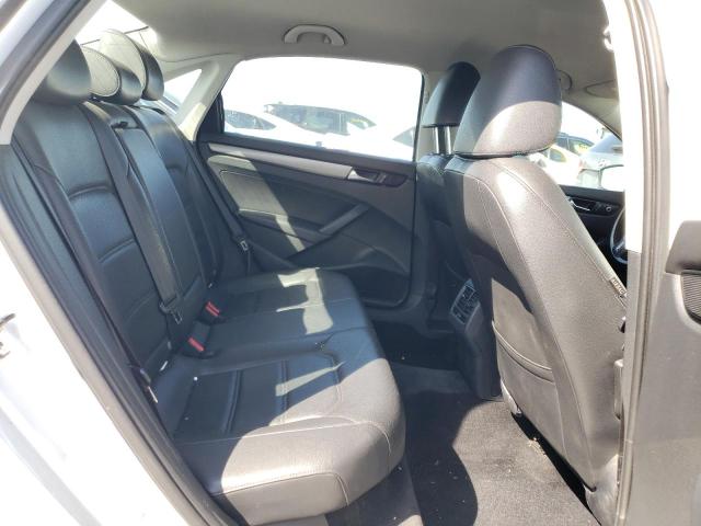 1VWBT7A30EC113967 Volkswagen PASSAT SE