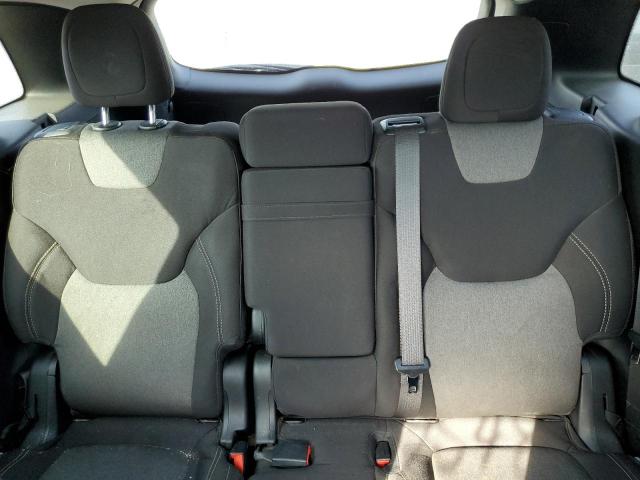 1C4PJLAB2FW695486 Jeep Cherokee Sport