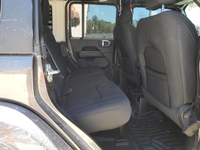 1C4HJXEN6KW687062 Jeep Wrangler Unlimited Sahara