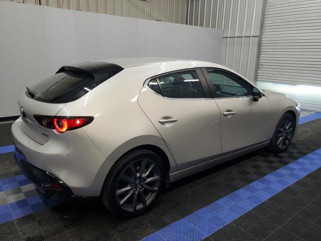 JM1BPALMXP1610047 Mazda 3 Preferred