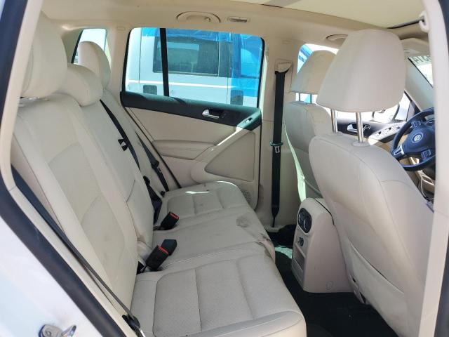 WVGBV7AX8FW511715 Volkswagen TIGUAN S