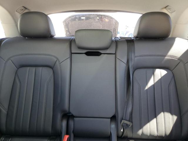 WA1BNAFY2J2117480 Audi Q5 Premium Plus