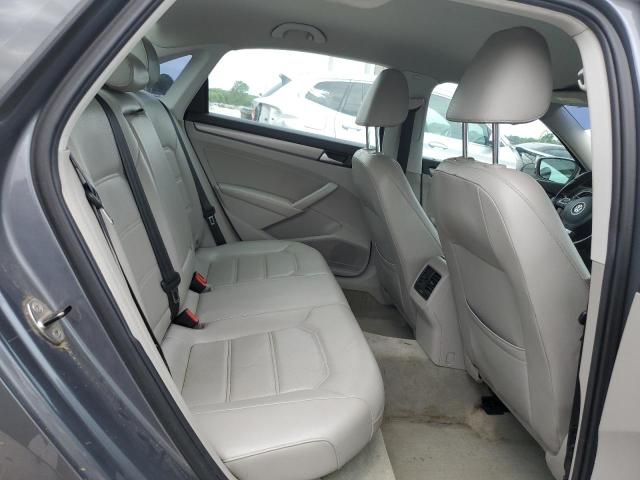1VWBS7A31EC117674 Volkswagen PASSAT SE