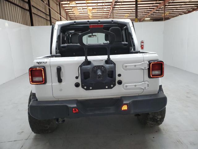 1C4HJXEN8LW113726 Jeep Wrangler Unlimited Sahara