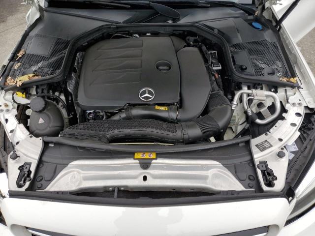 WDDWJ8DB3KF826865 Mercedes-Benz C 300