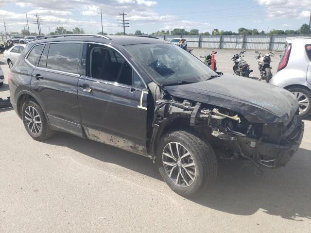 3VV2B7AX6KM132933 Volkswagen TIGUAN SE