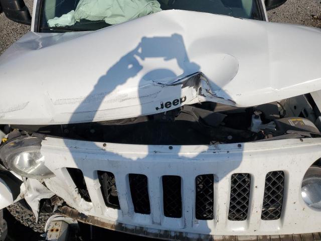 1C4NJPBA4GD814866 Jeep Patriot Sport
