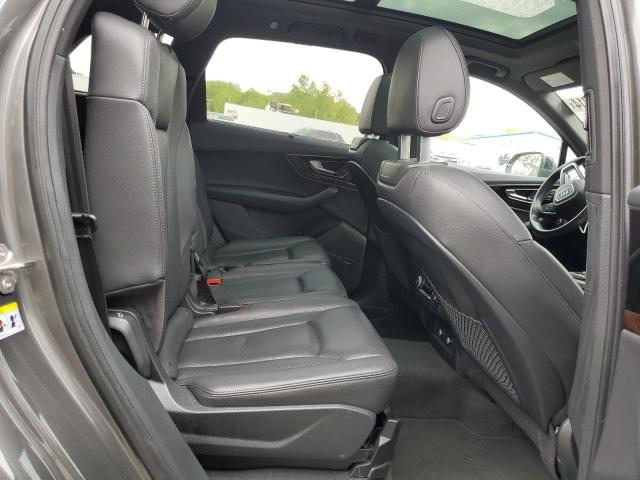 WA1LAAF75JD052717 Audi Q7 Premium Plus