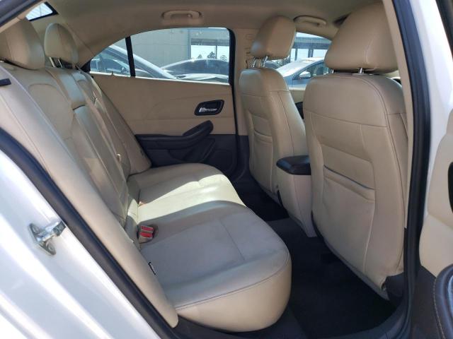 1G11D5SL7FF148030 Chevrolet MALIBU 2LT