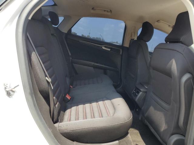 3FA6P0HD5FR261636 Ford FUSION SE