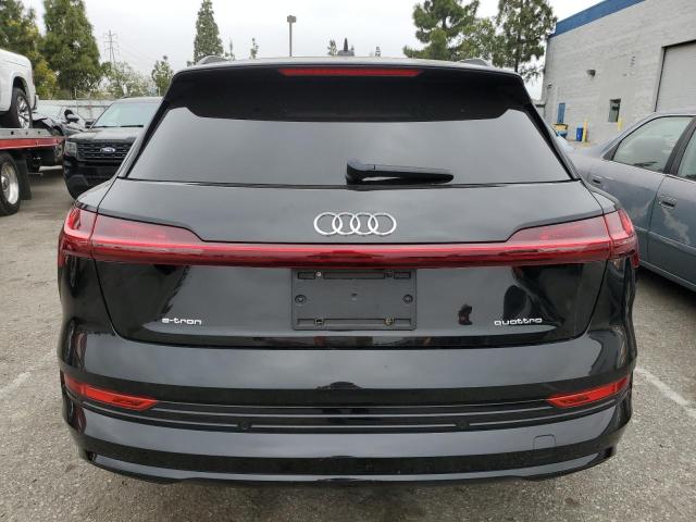 WA1AAAGE0NB013572 Audi E-tron Premium