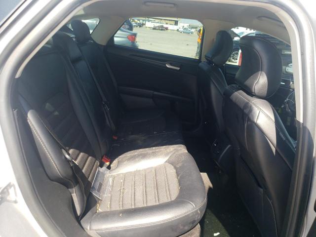 3FA6P0HD9JR231385 Ford FUSION SE