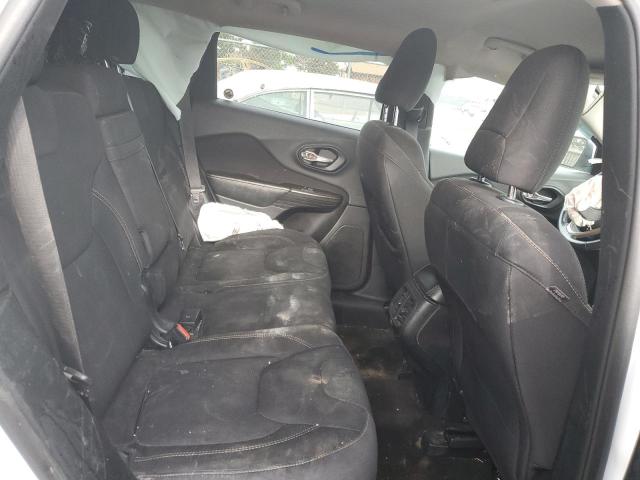 1C4PJLCB3FW536490 Jeep Cherokee Latitude