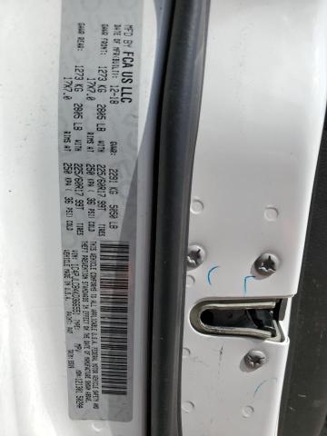 1C4PJLCB4KD366551 Jeep Cherokee Latitude