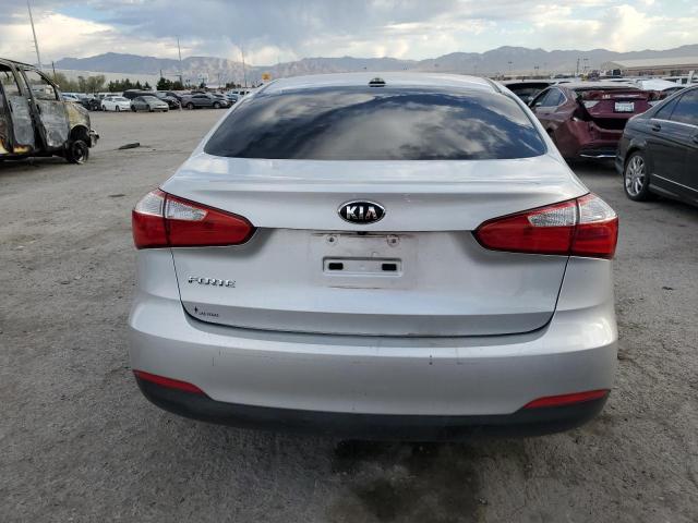 KNAFX4A63F5285592 KIA FORTE LX