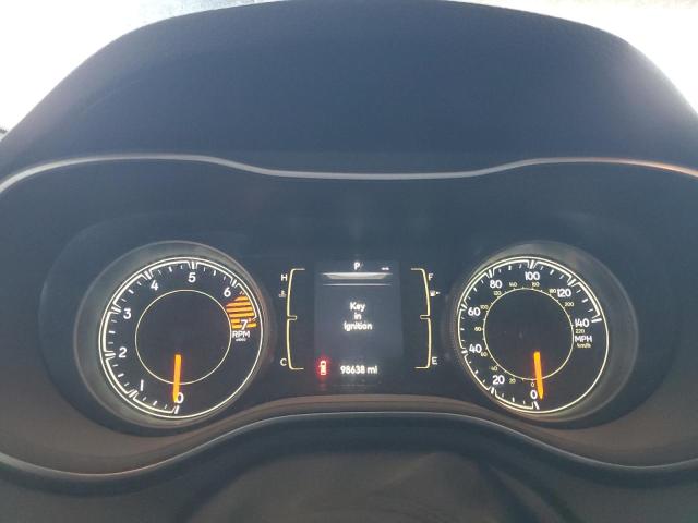 1C4PJLCB3KD427937 Jeep Cherokee Latitude