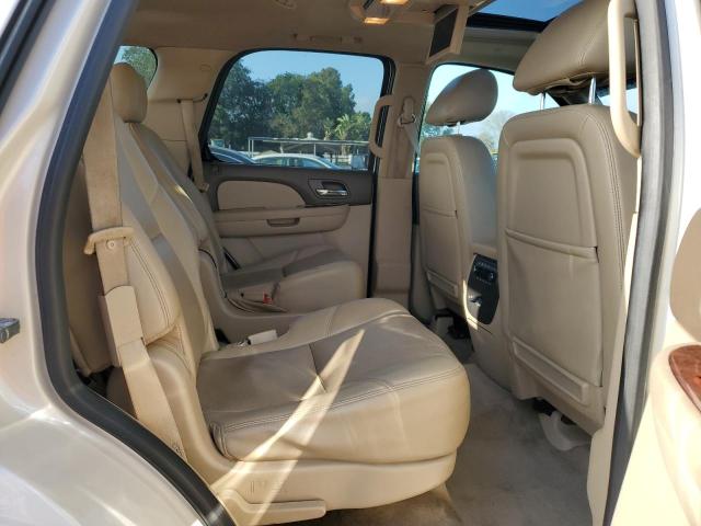 1GNSCCE03ER131380 Chevrolet Tahoe C1500 Ltz
