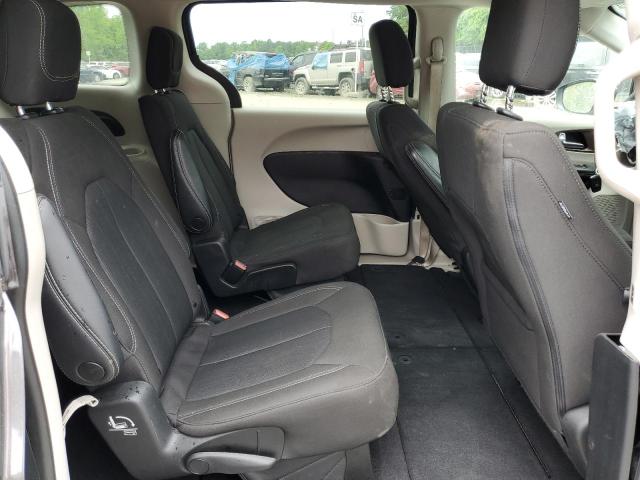 2C4RC1CG5NR229901 Chrysler Voyager Lx