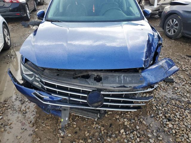 1VWBT7A3XHC049988 Volkswagen PASSAT SE