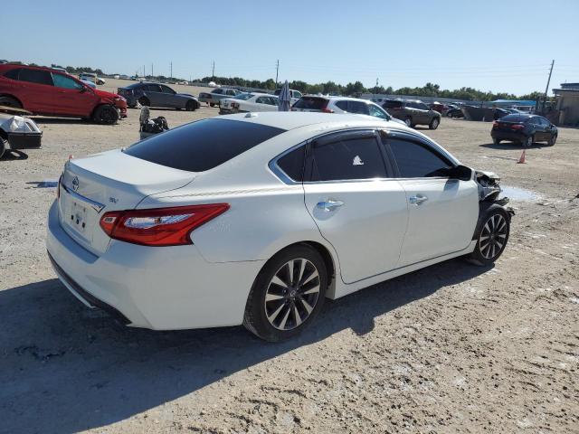 1N4AL3AP6HC160327 Nissan ALTIMA 2.5