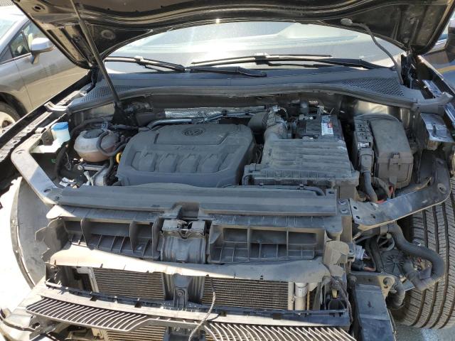 3VV3B7AX4JM034230 Volkswagen TIGUAN SE