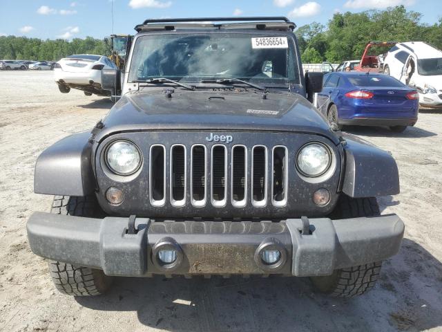 1C4HJWEG4JL929097 Jeep Wrangler Unlimited Sahara