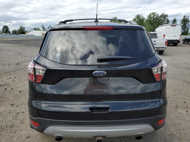 1FMCU9J97HUC96198 Ford Escape Titanium