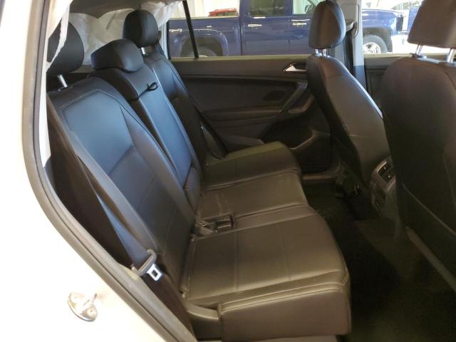 3VV2B7AX3JM094933 Volkswagen TIGUAN SE